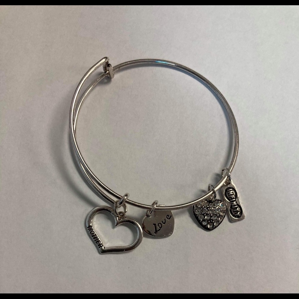 nfinity Collection mother bracelet